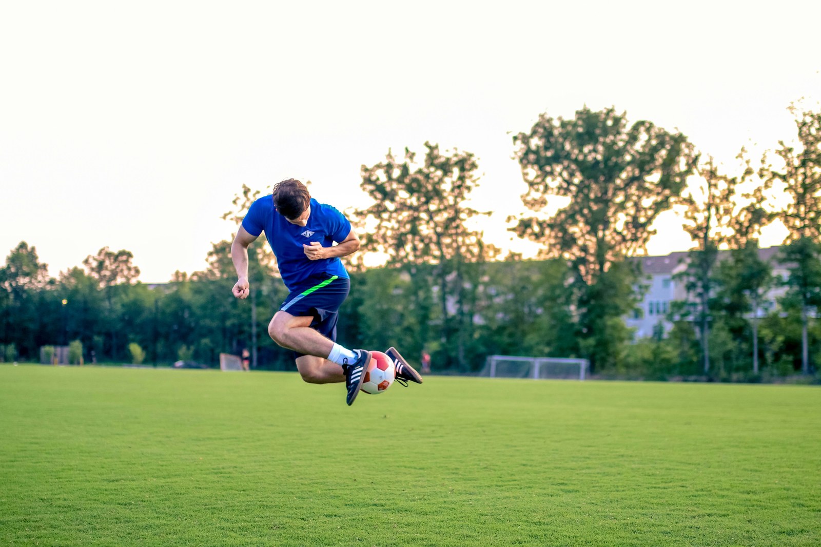世界杯竞猜网站 · 体育资讯与赛程首页主视觉配图